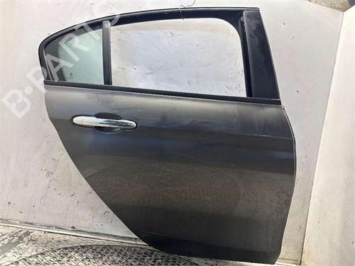 Puerta trasera derecha Puerta trasera derecha 38158595 38158595