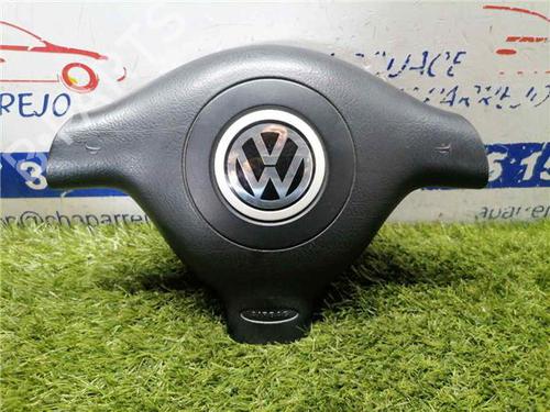Used Driver airbag VW GOLF IV (1J1) 1.9 TDI (110 hp) 31900697