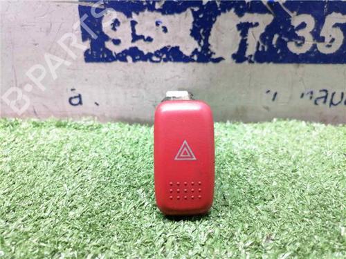 Bouton de warning HONDA HR-V (GH_) 1.6 16V (GH1, GH3) (105 hp) 31899642