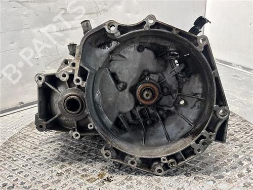 Caixa de velocidades Caixa de velocidades OPEL VECTRA C (Z02) 2.2 DTI 16V (F69) (125 hp) 36146475 36146475