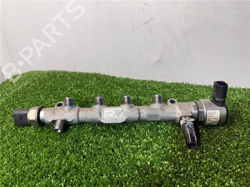Rail D'Injecteurs SEAT LEON ST (5F8) 1.6 TDI (115 hp) 32872721
