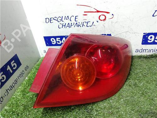 Feu arrière droit MAZDA 3 (BK) 1.6 DI Turbo (109 hp) 31892128