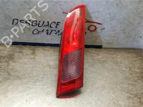 left-taillight-alfa-romeo-156-932_-1997-1998-1999-2000-2001-2002-2003-2004-2005-31891295 main image