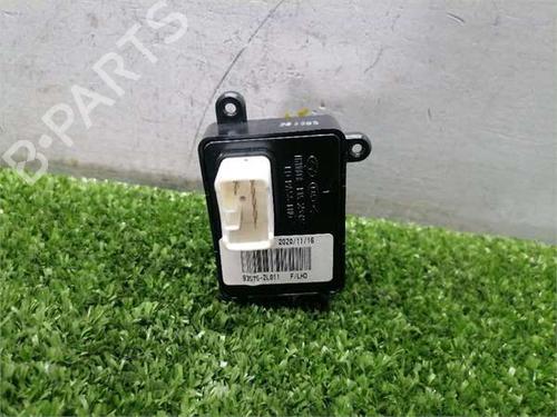 Right front window switch HYUNDAI i30 (FD) 1.6 CRDi | BP36544129I26 - Image 2