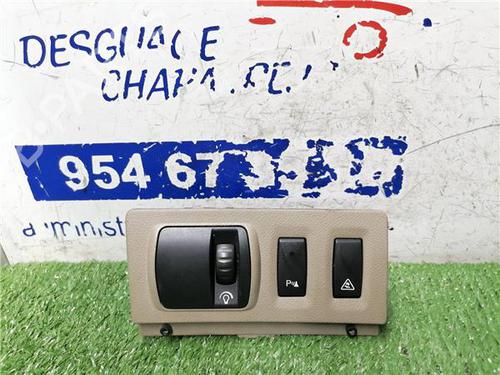 switch-renault-laguna-iii-bt01-2007-2008-2009-2010-2011-2012-2013-2014-2015-31897854 main image