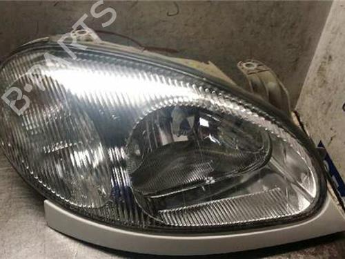 Phare droit DAEWOO LANOS (KLAT) 1.3 (75 hp) 31889422