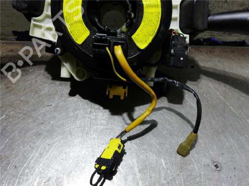 Switch HYUNDAI SANTA FÉ I (SM) 2.0 CRDi 4x4 | BP31896424I30