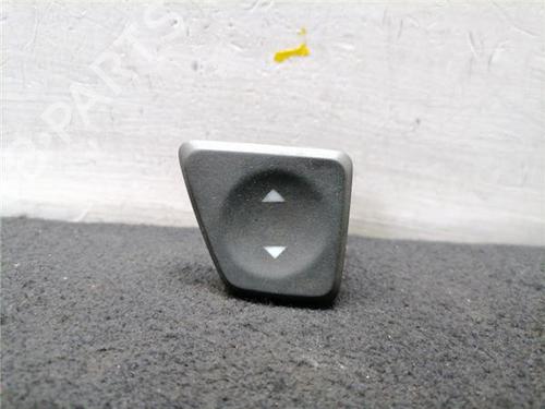 left-front-window-switch-fiat-500-312_-2007-33477956 main image