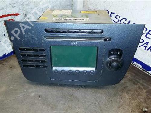 Used Radio Radio SEAT ALTEA XL (5P5, 5P8) 2.0 TDI (140 hp) 31896134 31896134