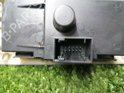 Switch BMW 3 (E90) 320 d | BP36681923I30 - Image 3