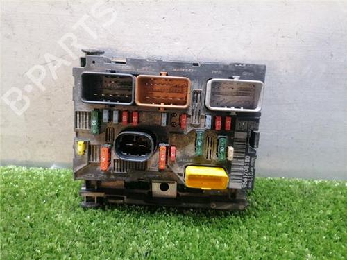 Used Fuse box Fuse box PEUGEOT 207 (WA_, WC_) 1.4 HDi (68 hp) 34105999 34105999