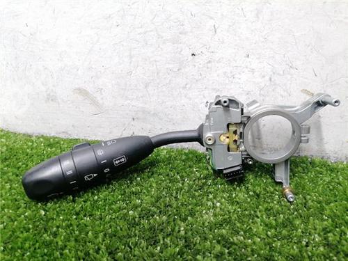 Interruttore Interruttore MERCEDES-BENZ B-CLASS Sports Tourer (W245) B 200 CDI (245.208) (140 hp) 33947750 33947750