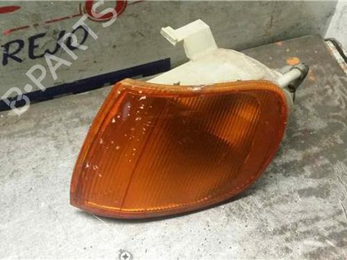 Phare gauche VW POLO III (6N1) 60 1.4 (60 hp) 31889266
