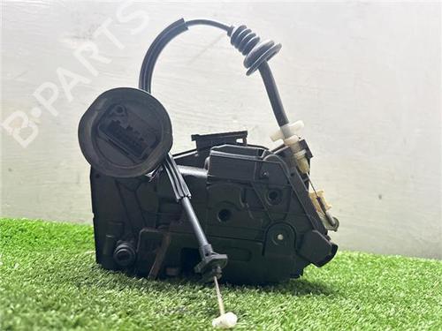 Rear left lock VW GOLF VI (5K1) 2.0 TDI | BP32431821C100