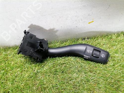 Used Switch Switch AUDI A4 B6 (8E2) 2.4 (170 hp) 33478079 33478079