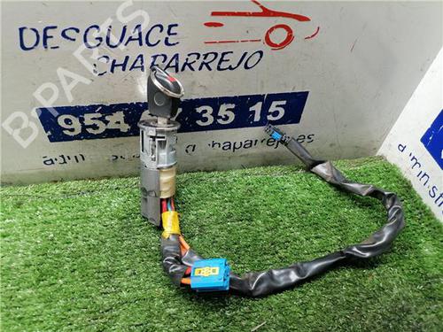 switch-peugeot-206-hatchback-2ac-1998-1999-2000-2001-2002-2003-2004-2005-2006-2007-2008-2009-2010-2011-2012-31898351 main image