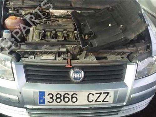 Pièces Détachées Usagées FIAT STILO (192_) 1.8 16V (192AXC1A, 192BXC1A) (133 hp) 4410000