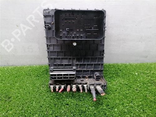 Fuse box VW PASSAT B6 (3C2) 2.0 TDI | BP32354180E1