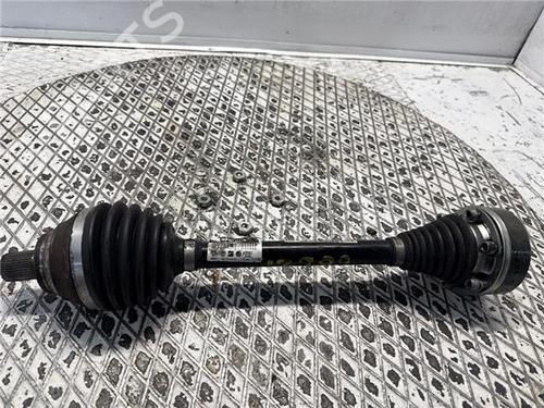 Used Left front driveshaft Left front driveshaft VW GOLF VII (5G1, BQ1, BE1, BE2) 1.6 TDI (105 hp) 32690217 32690217