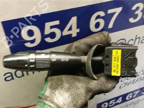 Commutateur DAEWOO NUBIRA (J100) 1.6 16V (106 hp) 31894794