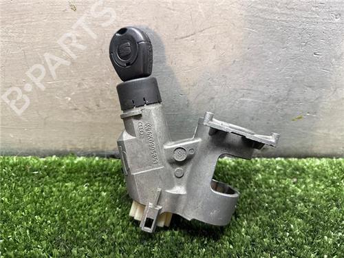 Mando SEAT IBIZA II (6K1) 1.4 i (60 hp) 31935430