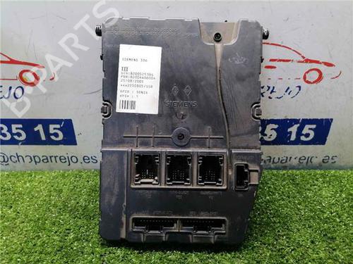 Used Fuse box RENAULT MEGANE II Estate (KM0/1_) 1.5 dCi (KM16, KM1E) (106 hp) 31890608