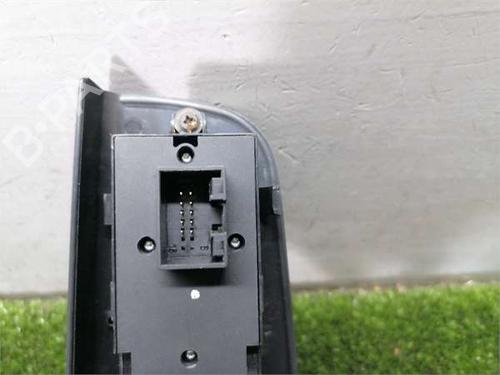 Left front window switch VW BORA I (1J2) 1.6 | BP37479734I27 - Image 3
