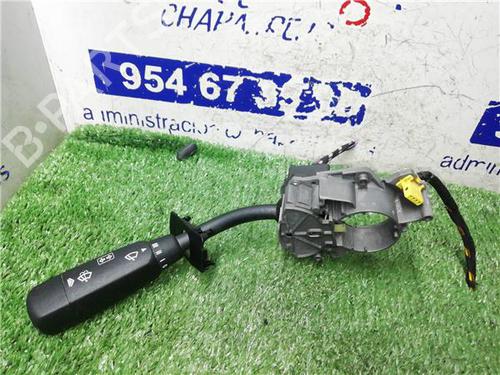 switch-mercedes-benz-e-class-t-model-s210-1996-1997-1998-1999-2000-2001-2002-2003-31897697 main image