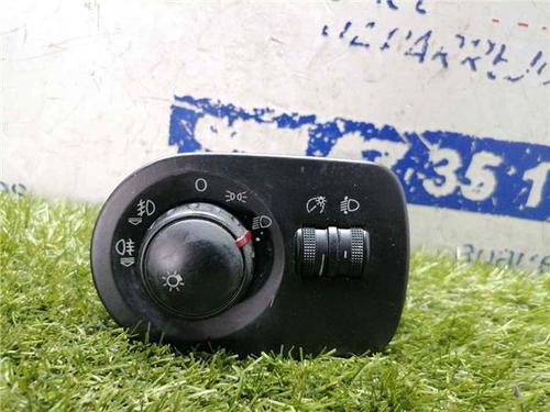 switch-seat-leon-1p1-2005-2006-2007-2008-2009-2010-2011-2012-2013-31900569 main image