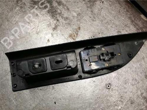 Left front window switch FORD MONDEO III (B5Y) 2.0 16V TDDi / TDCi | BP31895305I27