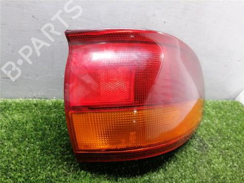 Høyre baklys TOYOTA PREVIA I (_R1_, _R2_) 2.4 (TCR11_, TCR10_, TCR10R, TCR11R) (132 hp) 32129043