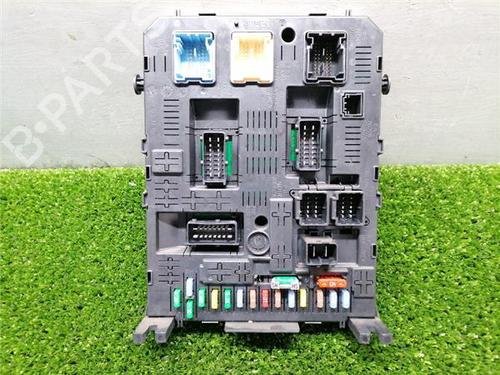 fuse-box-citroen-c4-picasso-i-mpv-ud_-2006-2007-2008-2009-2010-2011-2012-2013-2014-2015-32253686 main image