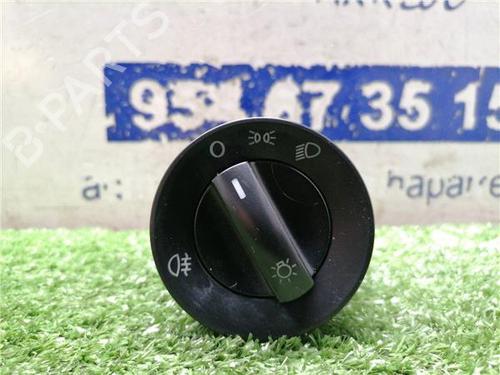 switch-vw-polo-iv-9n_-9a_-2001-2002-2003-2004-2005-2006-2007-2008-2009-2010-2011-2012-2013-2014-31898970 main image