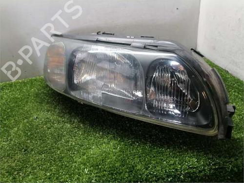 Phare droit Phare droit VOLVO S60 I (384) D5 (163 hp) 36681968 36681968