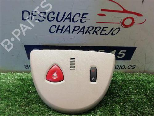 Used Warning switch RENAULT ESPACE IV (JK0/1_) 2.0 dCi (JK02, JK03) (131 hp) 31896763