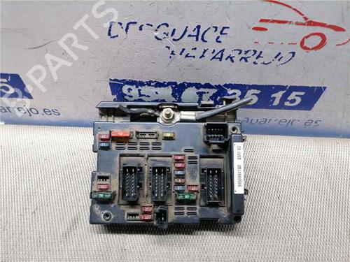 Used Fuse box PEUGEOT 307 (3A/C) 1.4 HDi (68 hp) 31890499