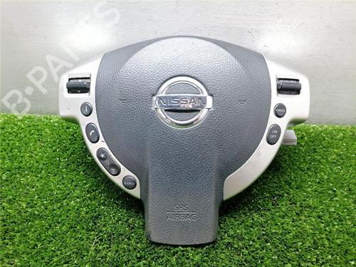 Used Driver airbag NISSAN QASHQAI I (J10, NJ10) 2.0 (141 hp) 31901867
