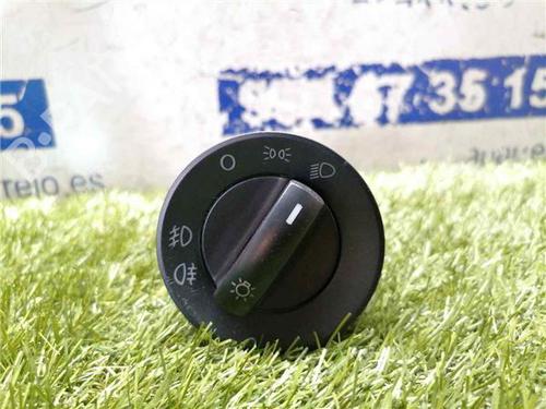 Commutateur VW POLO IV (9N_, 9A_) 1.4 TDI (70 hp) 31900617