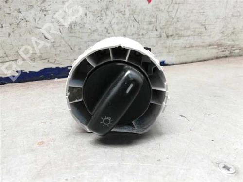 switch-skoda-octavia-i-1u2-1996-1997-1998-1999-2000-2001-2002-2003-2004-2005-2006-2007-2008-2009-2010-31896531 main image