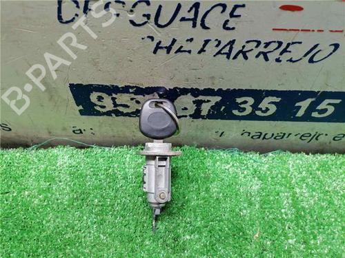 Interruttore TOYOTA COROLLA (_E12_) 2.0 D-4D (CDE120R, CDE120L_) (116 hp) 31899288