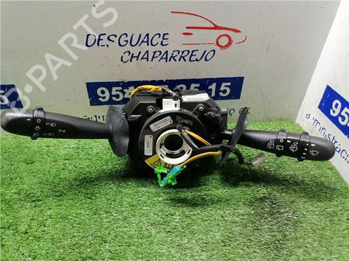 Commutateur ALFA ROMEO 147 (937_) 1.9 JTD (937.AXF1A, 937.BXF1A) (101 hp) 31897880