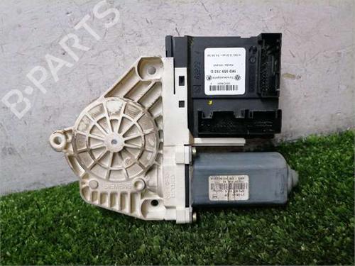 Used Left front window motor Left front window motor SEAT ALTEA (5P1) 1.9 TDI (105 hp) 36053569 36053569
