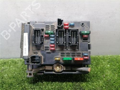 Scatola fusibili PEUGEOT 807 (EB_) 2.0 HDi (107 hp) 32012665