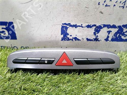 Used Warning switch PEUGEOT 308 I (4A_, 4C_) 1.6 16V (120 hp) 31900731