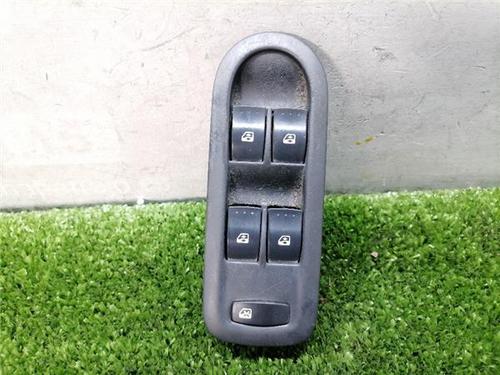 Used Left front window switch Left front window switch RENAULT MEGANE II (BM0/1_, CM0/1_) 1.5 dCi (BM02, BM13, BM2A, CM02, CM13) (101 hp) 33969907 33969907