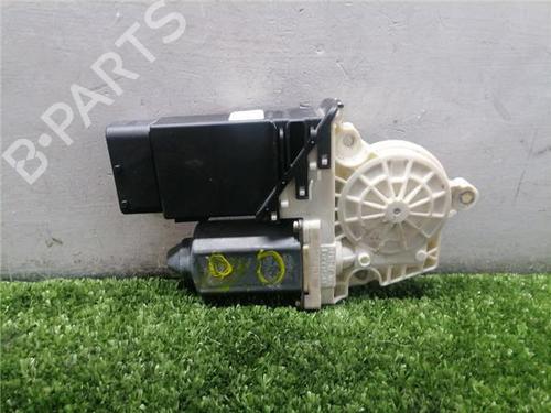Used Right front window motor Right front window motor SEAT LEON (1M1) 1.6 16 V (105 hp) 34528581 34528581