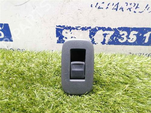 Autre TOYOTA AURIS (_E15_) 1.6 (ZRE151_, ZRE151R) (132 hp) 31900557