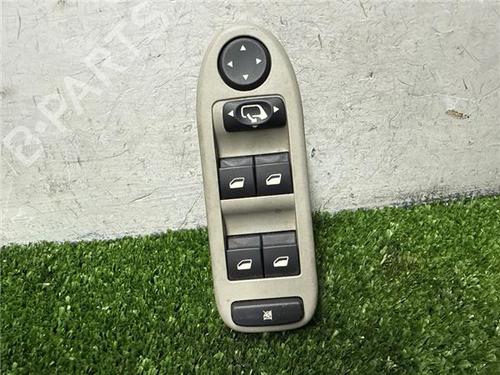 Used Left front window switch Left front window switch CITROËN C5 II (RC_) 1.8 16V (RC6FZB) (116 hp) 32740305 32740305