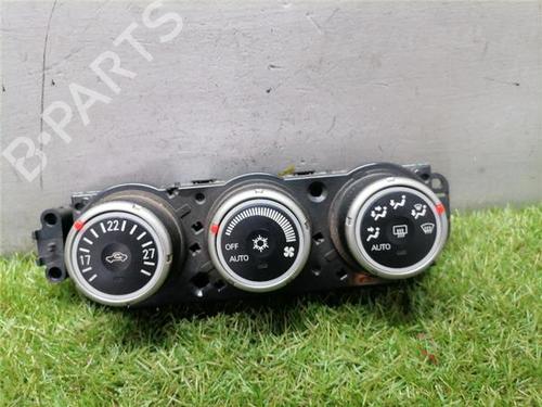 Used Climate control MITSUBISHI LANCER VIII (CY_A, CZ_A) 2.0 DI-D (CY8A) (140 hp) 31901637