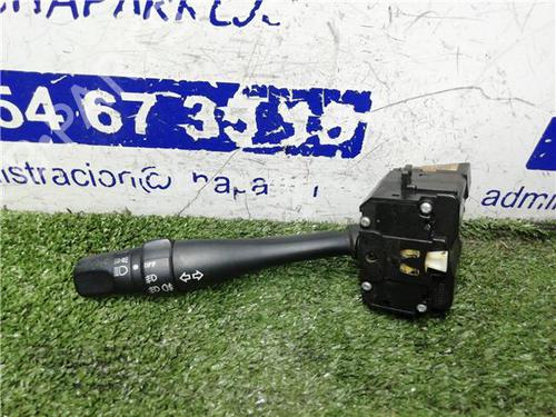 Used Switch NISSAN PRIMERA (P11) 1.6 16V (99 hp) 31897404